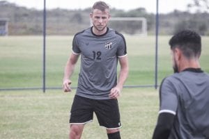 Ceará deve liberar defensor para rival da Série A e busca substituto