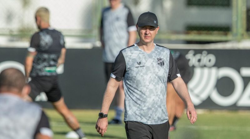 Ceará: Tiago Nunes testa positivo para covid-19 e vira desfalque nos treinos