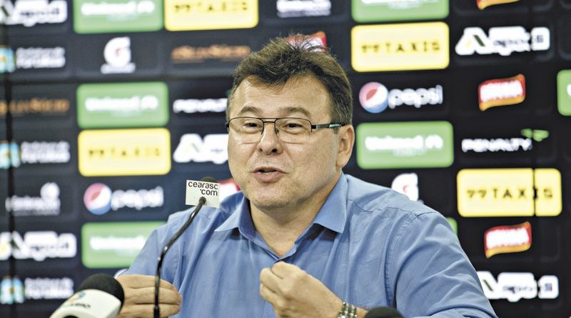 Presidente do Ceará fala sobre concorrência no mercado da bola