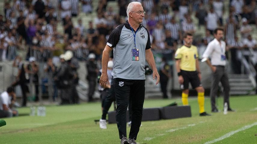 Após vitória do Ceará, técnico Dorival Jr. valoriza rendimento da equipe, mas afirma que não podem vacilar.