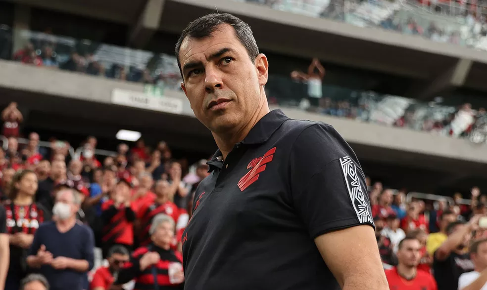 Ceará e Athletico PR se enfrentam nesse sábado (7), pela Série A do Brasileiro. Meia atacante do vozão concede entrevista coletiva e fala sobre o jogo.