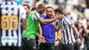 Erick e Luiz Otávio, jogadores do Ceará.