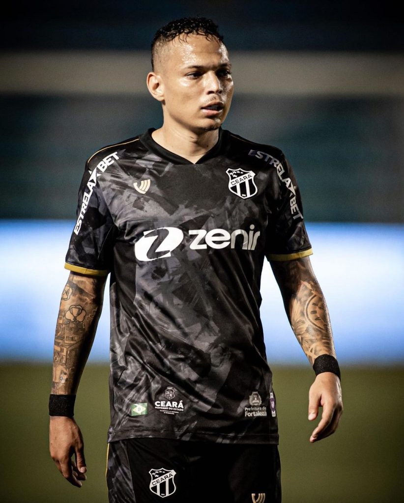 Janderson, atacante do Ceará.