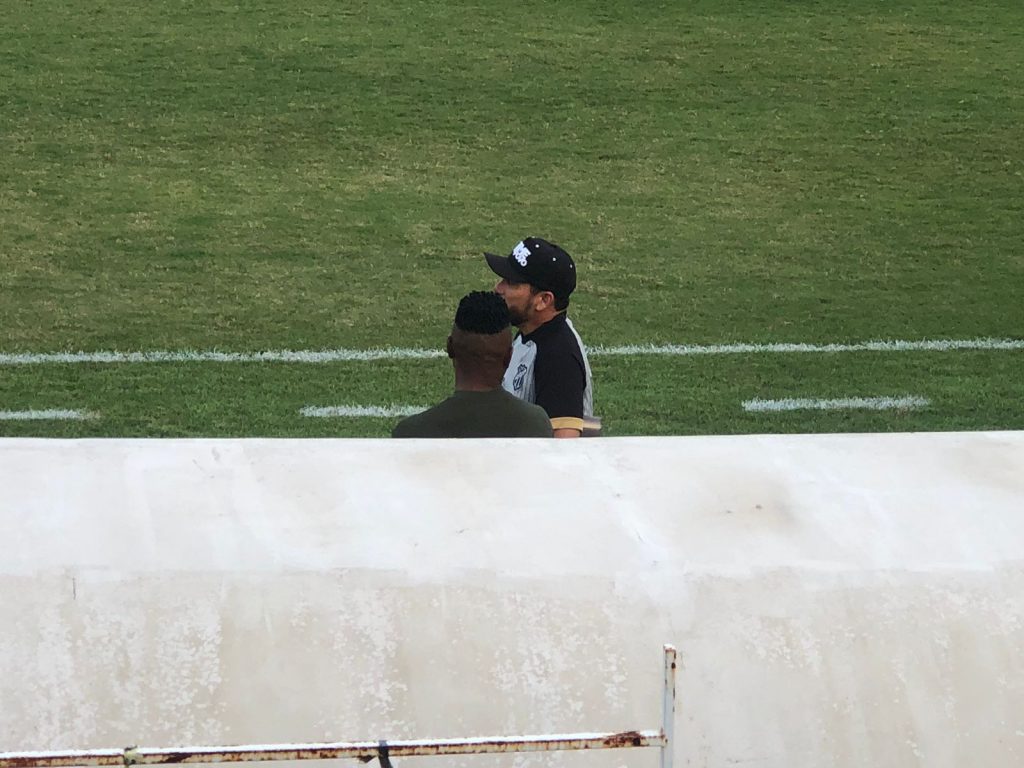 Zé Roberto, ex-Palmeiras, visita treino do Ceará.