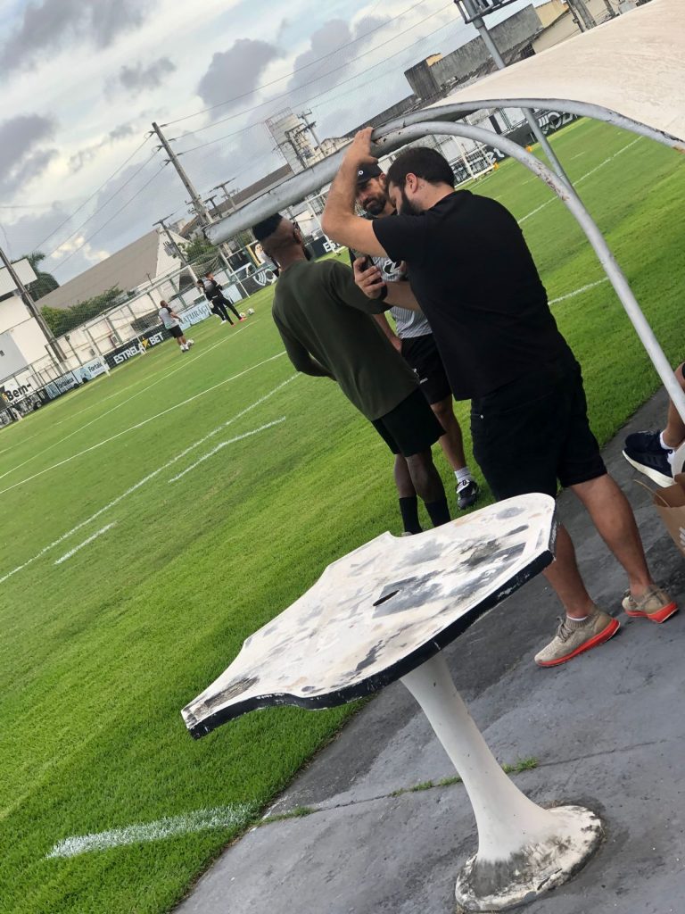 Zé Roberto visita treino do Ceará.