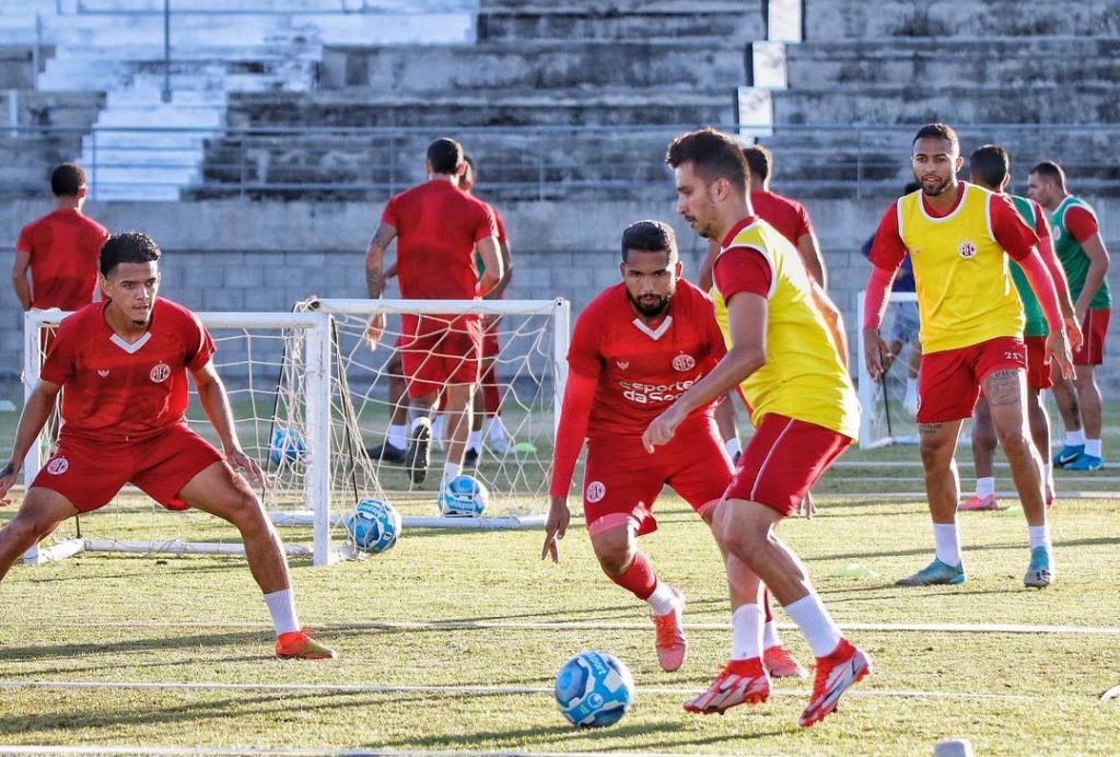 Álvaro, ex-Ceará, foi para o América-RN.