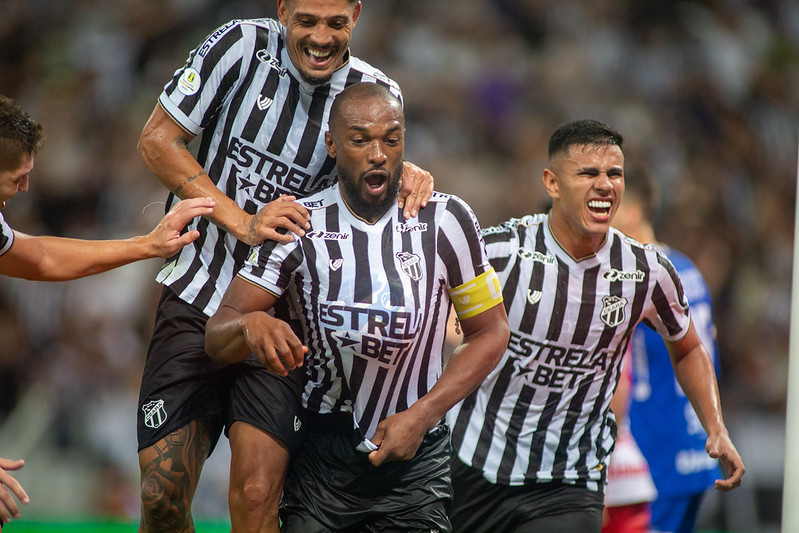 Luiz Otávio, Willian Formiga, David Ricardo. Elenco do Ceará