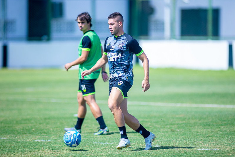 Guilherme Bissoli, atacante do Ceará