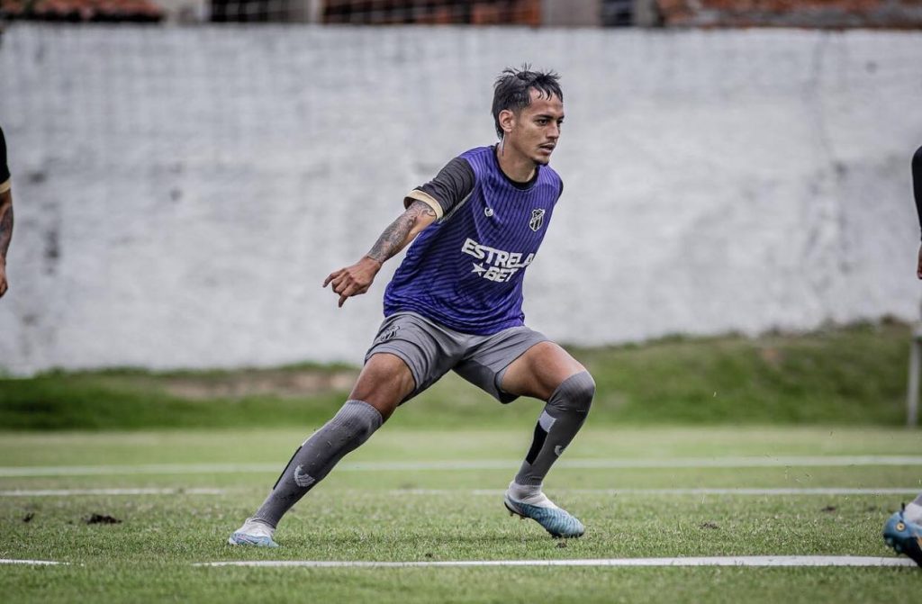 Kauã Lucas, lateral-esquerdo do Sub-20 do Ceará.
