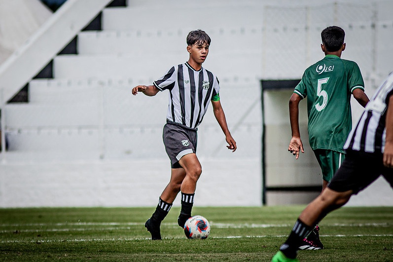 Gustavo Bolinha, volante do time Sub-15 do Ceará.