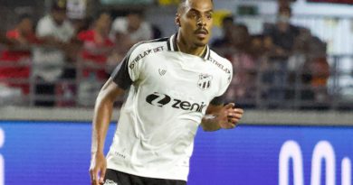 Caíque ainda não foi utilizado por Mancini. (Foto: Israel Simonton/Ceará SC)