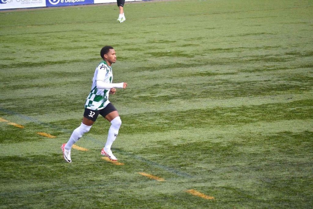 Carlos André Maranhão, atacante da base do Ceará emprestado ao Moreirense-POR Sub-19.