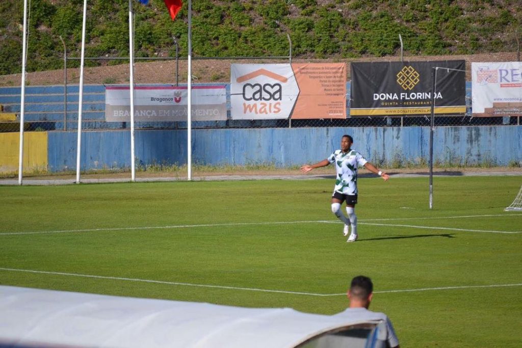 Carlos André Maranhão, atacante da base do Ceará emprestado ao Sub-19 do Moreirense, equipe do futebol português.