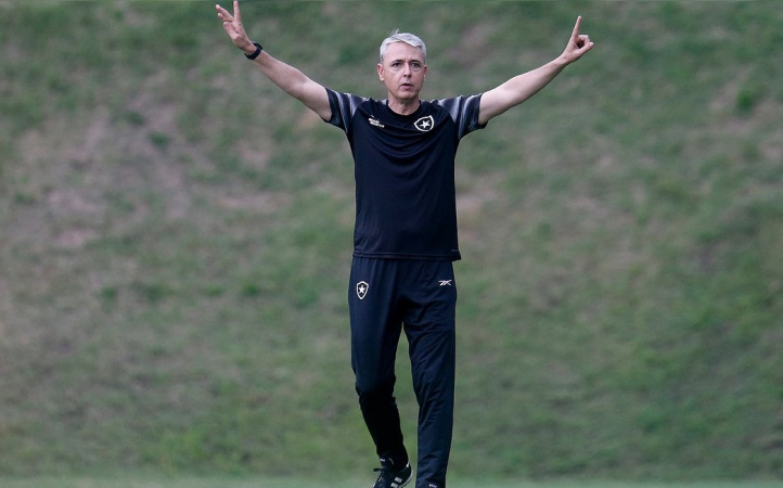 Tiago Nunes, ex-Ceará, é anunciado como novo técnico do Botafogo-RJ na Série A.