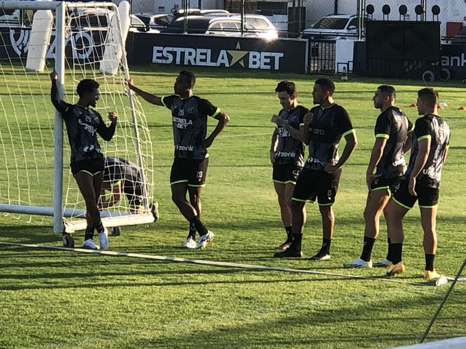 Elenco Ceará / Treino