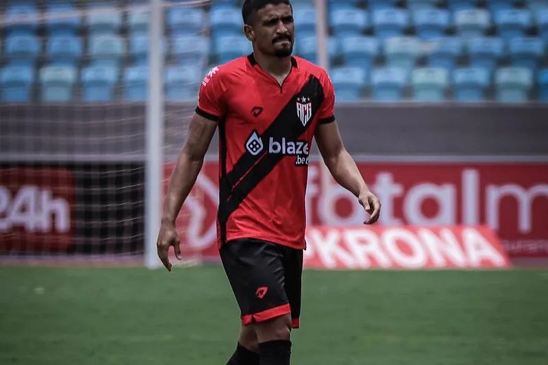 Zagueiro Ramon Menezes gera interesse do Ceará.