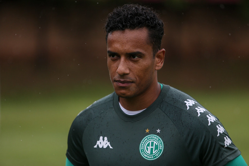 Diogo Mateus, lateral-direito do Guarani-SP que interessa ao Ceará.