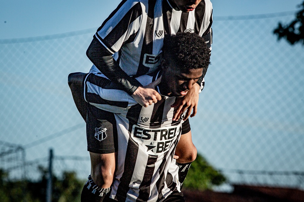 Kadu, atacante do Ceará Sub-20