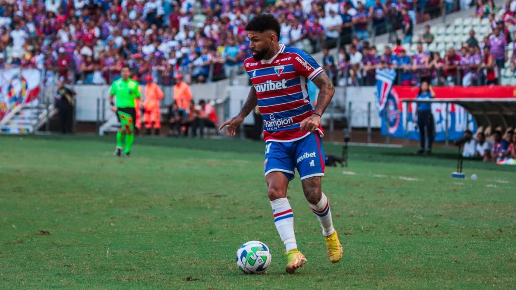Romarinho é alvo do Ceará.