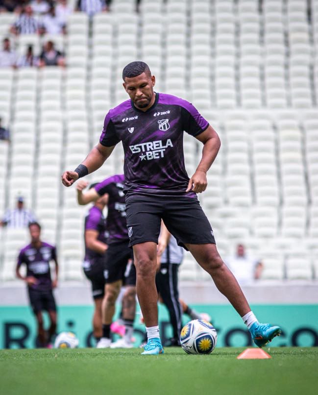 Matheus Felipe, zagueiro do Ceará