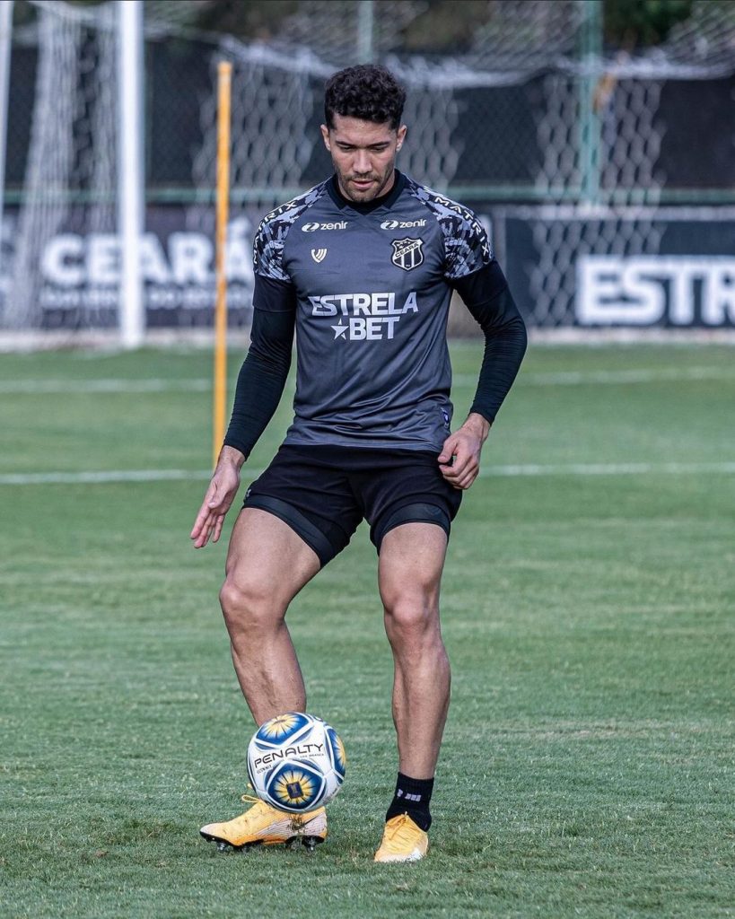 Jean Carlos Irmer, volante do Ceará
