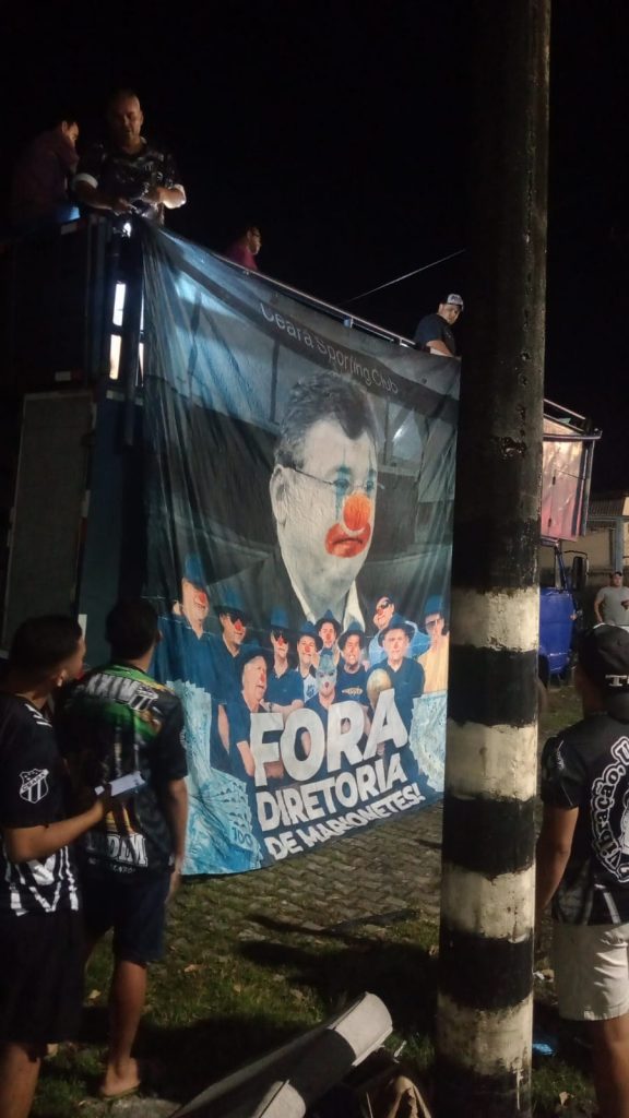 Torcida do Ceará / Protesto