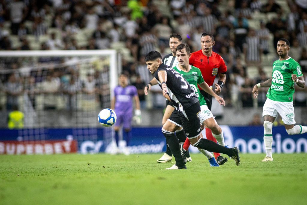 Facundo Barceló, atacante do Ceará / Ceará x Coritiba