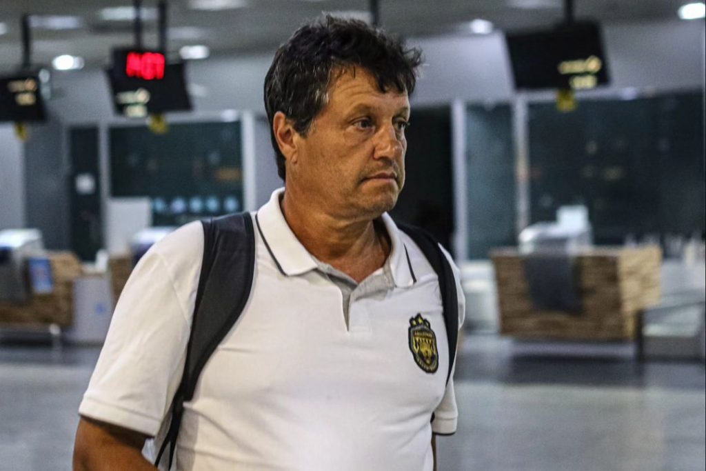 Adilson Batista passou pelo Ceará em 2019.