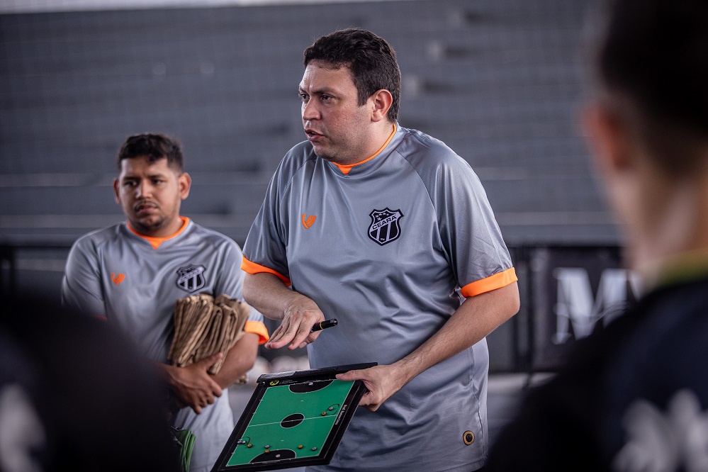 Ramon Lima, treinador de futsal do Ceará