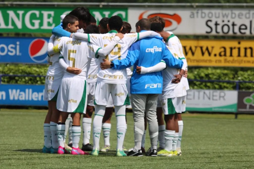 Palmeiras sub-25, atacante ceará