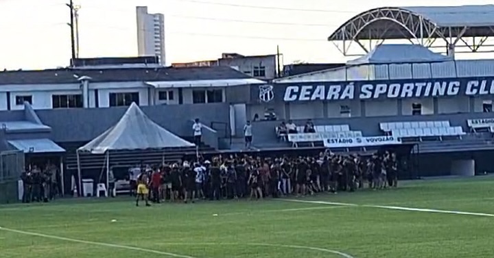 Protesto torcida do Ceará