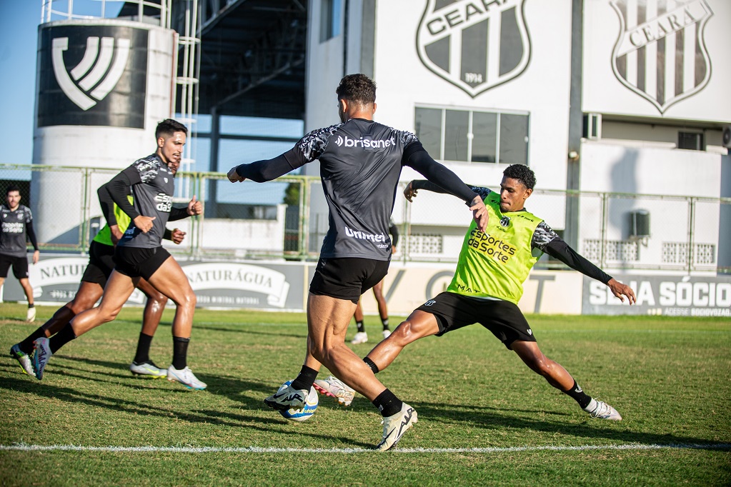 Elenco do Ceará no treino Série B