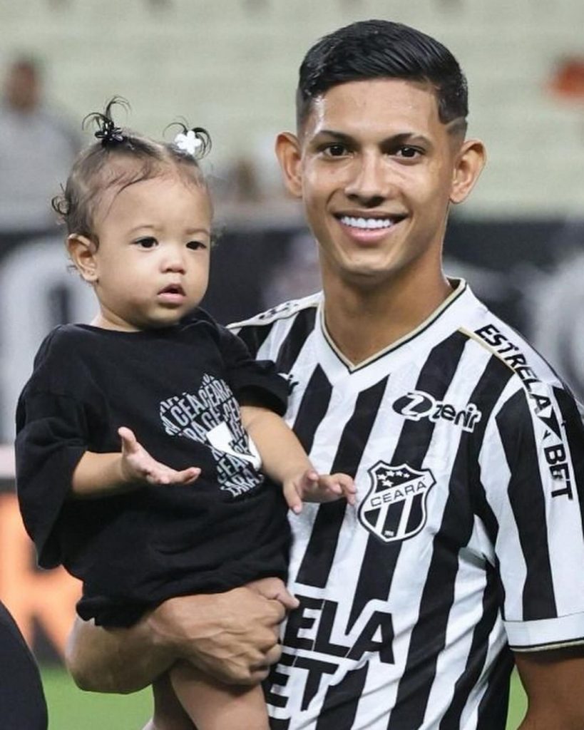 Erick Pulga e sua filha Maysa Ellen.