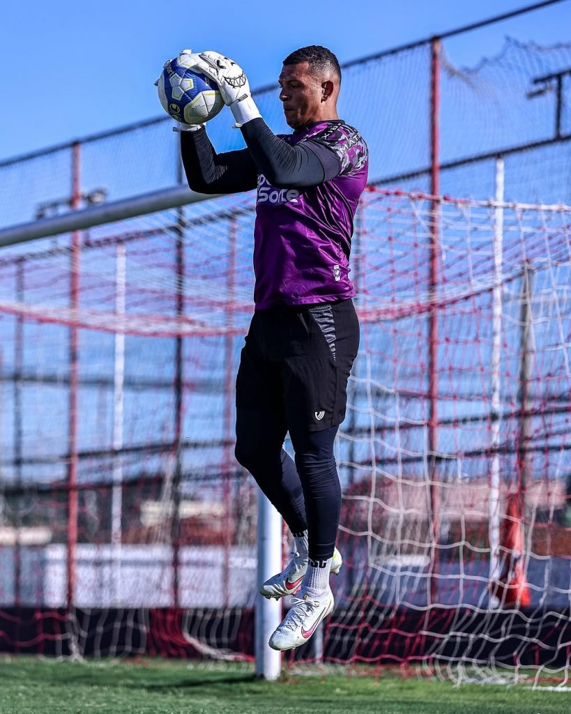 Luiz Daniel, goleiro que passou pelo Ceará em 2024.