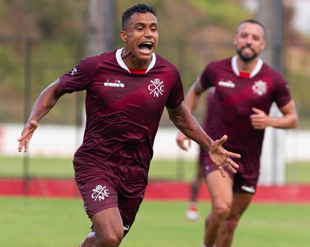 Arnaldo, ex-Ceará e agora no Náutico