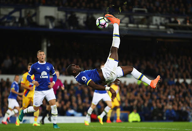 Bolasie na Europa