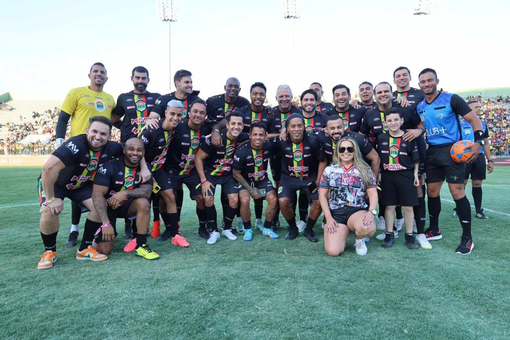 amistoso beneficente do Ronaldinho Gaúcho