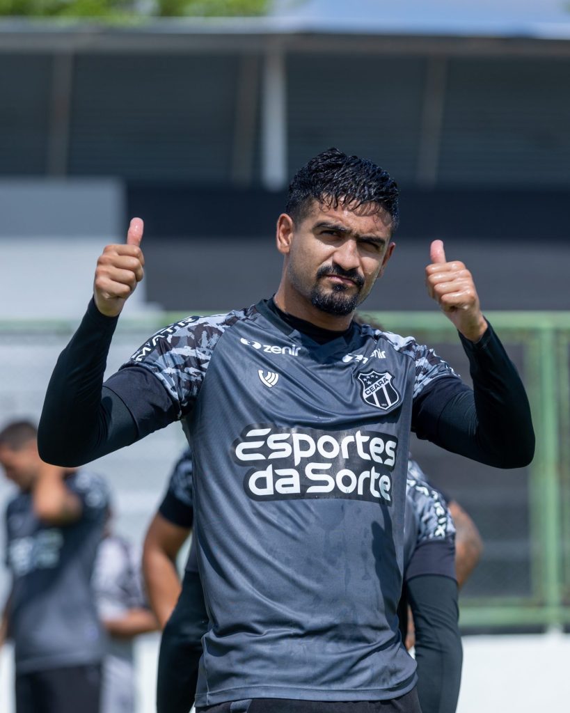 Ramon Menezes, zagueiro do Ceará