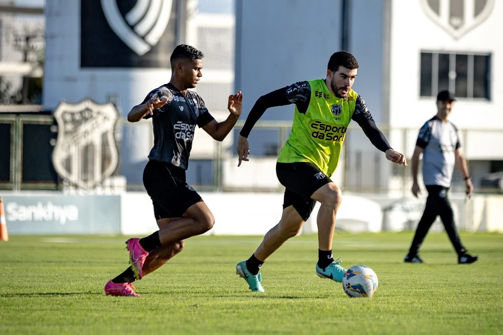 Richardson / Fabrício / Ceará / treino