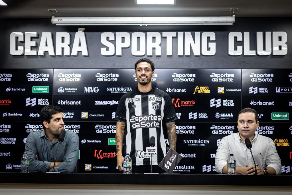 zagueiro Eder