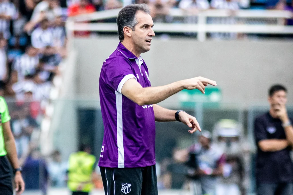Léo Condé, treinador do Ceará