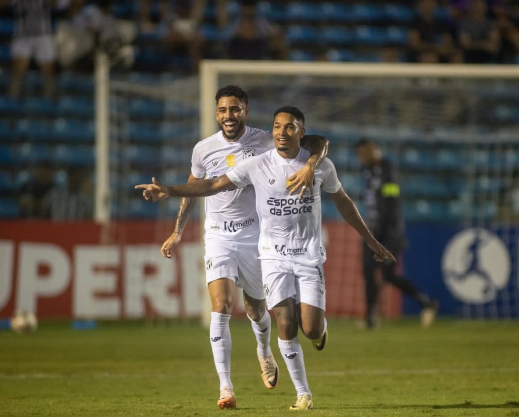 Fernandinho e Matheus Bahia, do Ceará