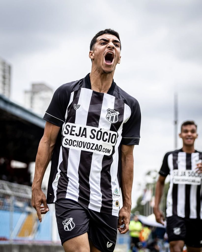 Enzo Lodovico, lateral-direito Ceará Sub-20