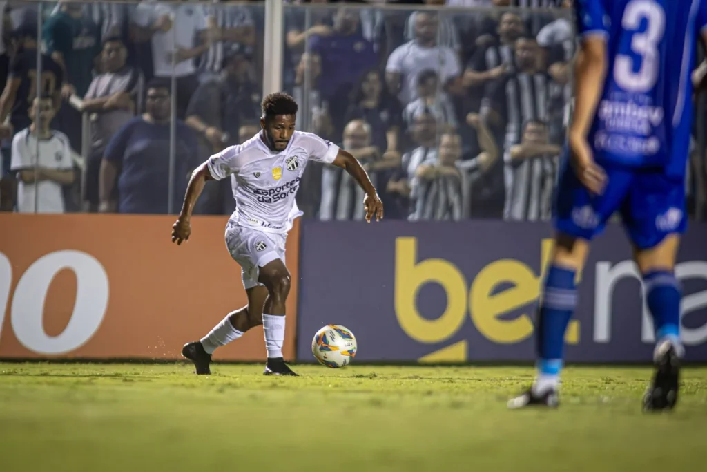 Fabiano Souza, lateral do Ceará / Ceará x Barbalha