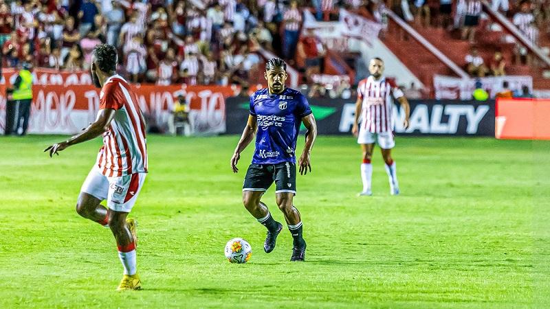 Fernando Sobral, volante do Ceará