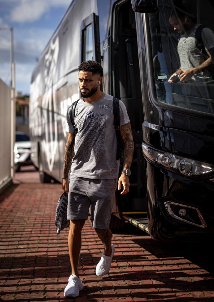 Matheus Bahia, lateral do Ceará