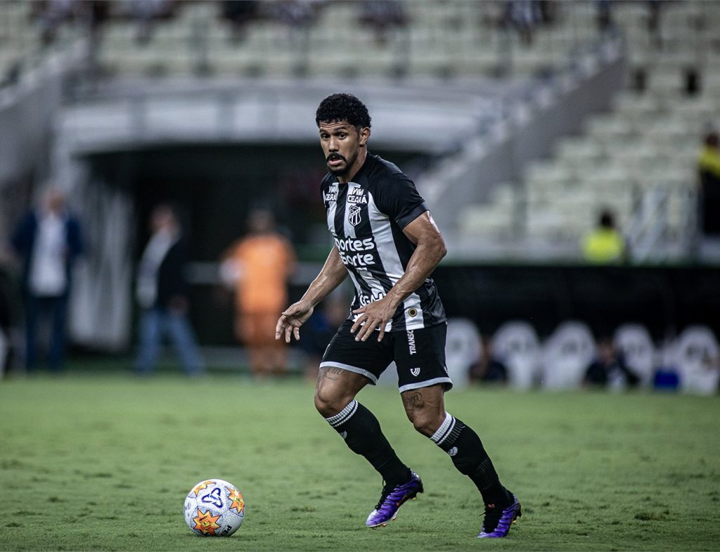 Fernando Sobral, volante do Ceará