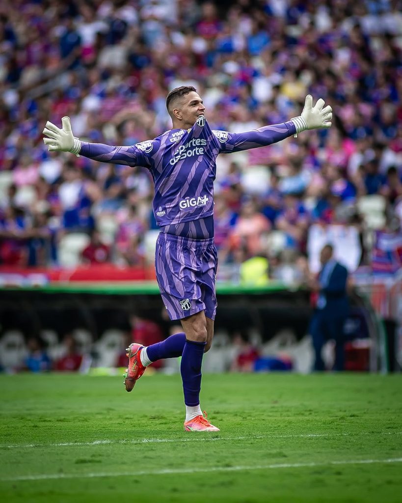 Bruno Ferreira, goleiro do Ceará / Clássico-Rei