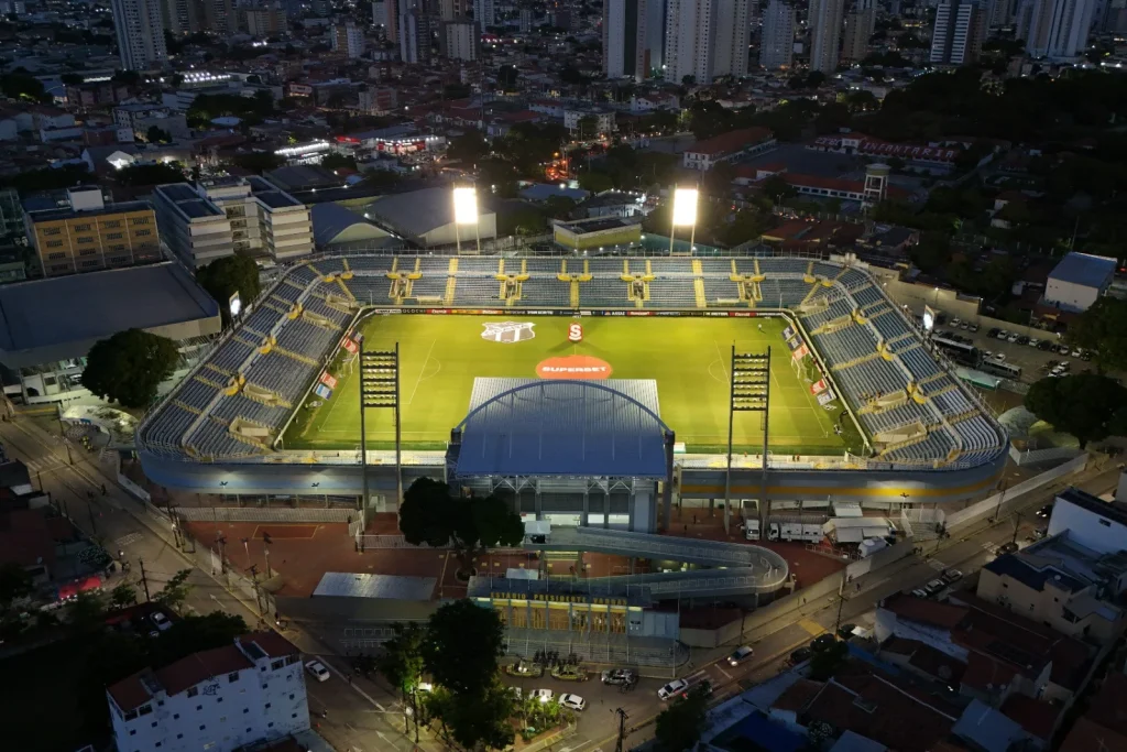 estádio Presidente Vargas / PV