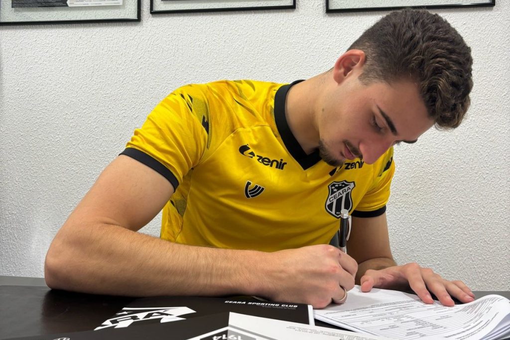 Léo Agliardi, jovem goleiro do Ceará